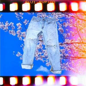 Light Wash Vintage Denim Jeans 🔮